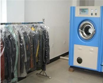 干洗店洗滌設(shè)備包括哪些?上海干洗機公司解答