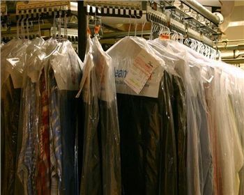 不同材質(zhì)衣物干洗要點,上海干洗機銷售公司解答